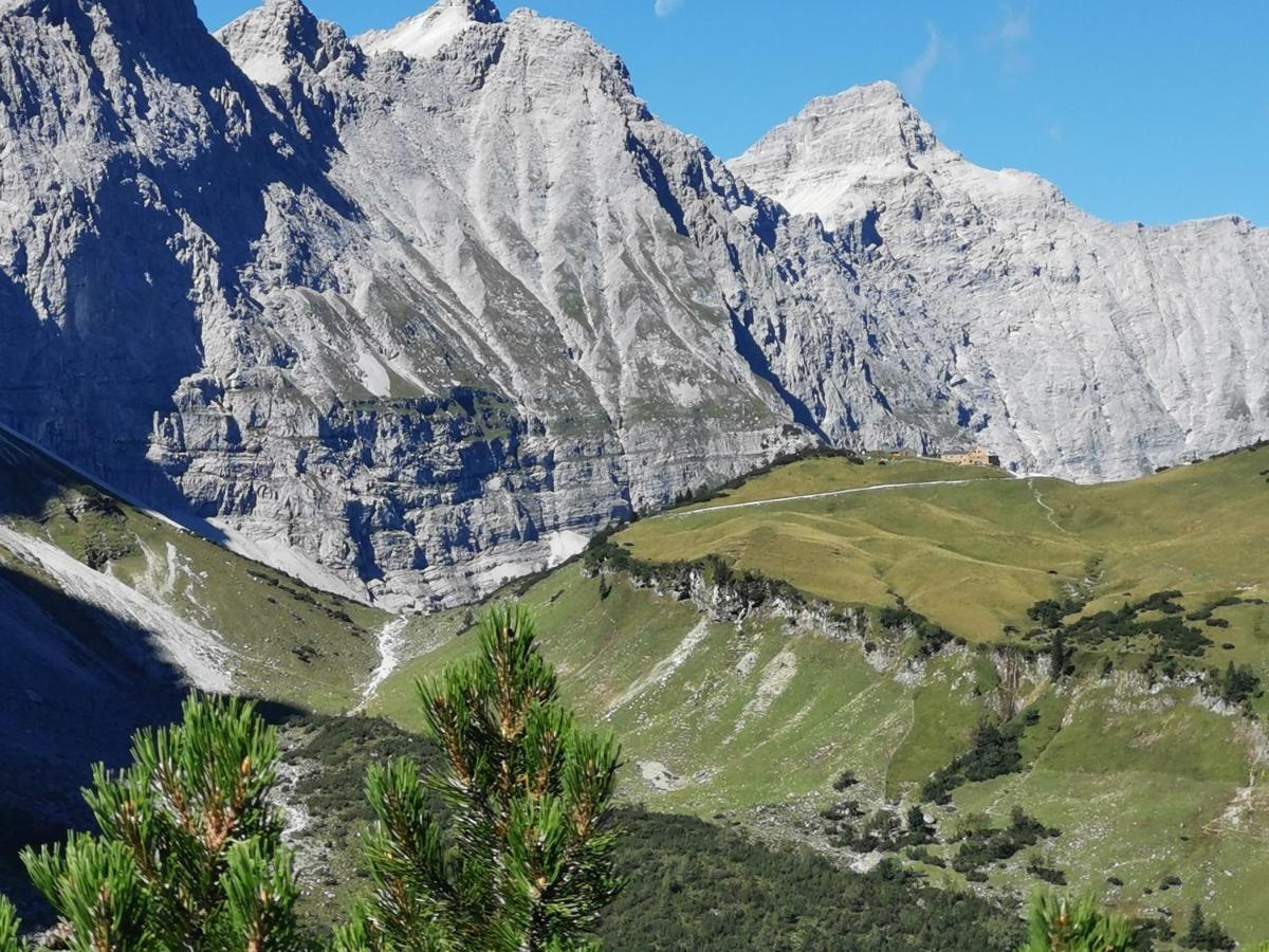 Ferienlandhaus Alpinum 렌그레스 외부 사진